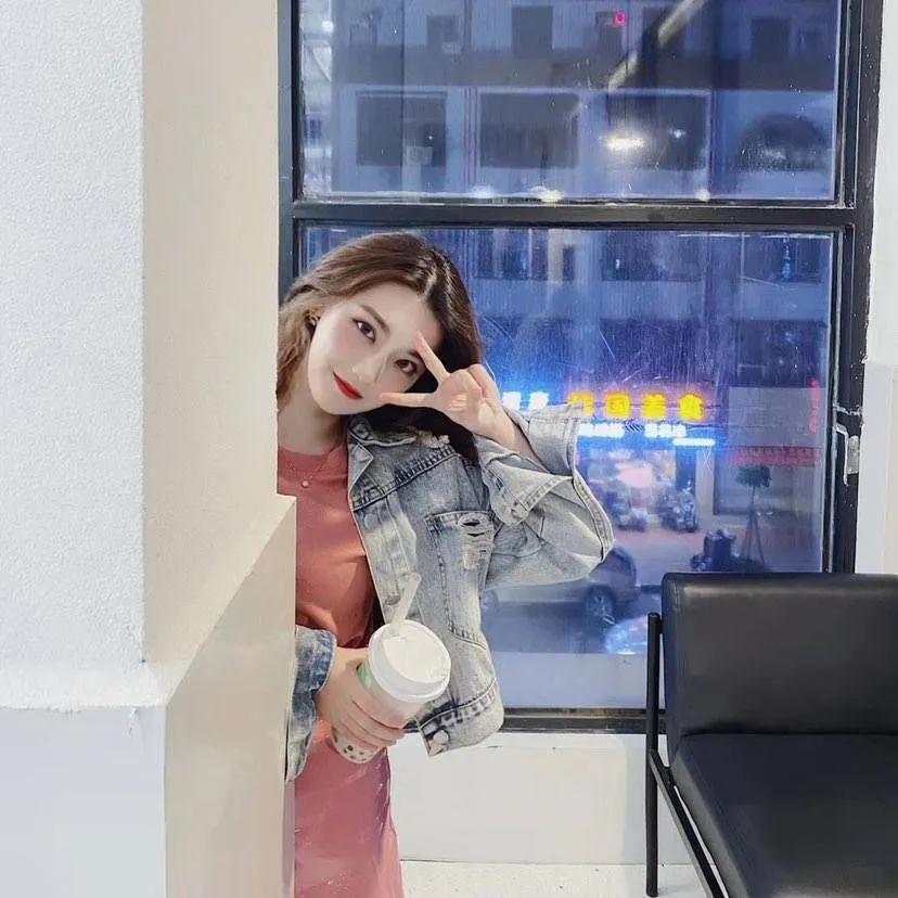 温柔小清纯的小美